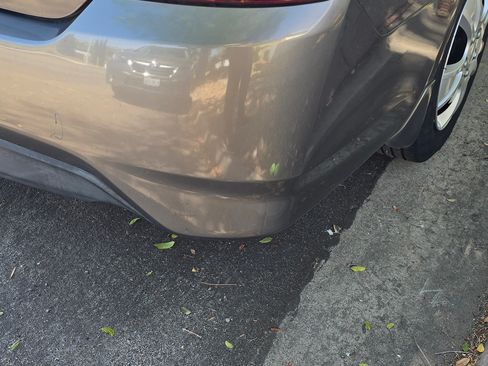 Used 2015 Nissan Versa SV image 5