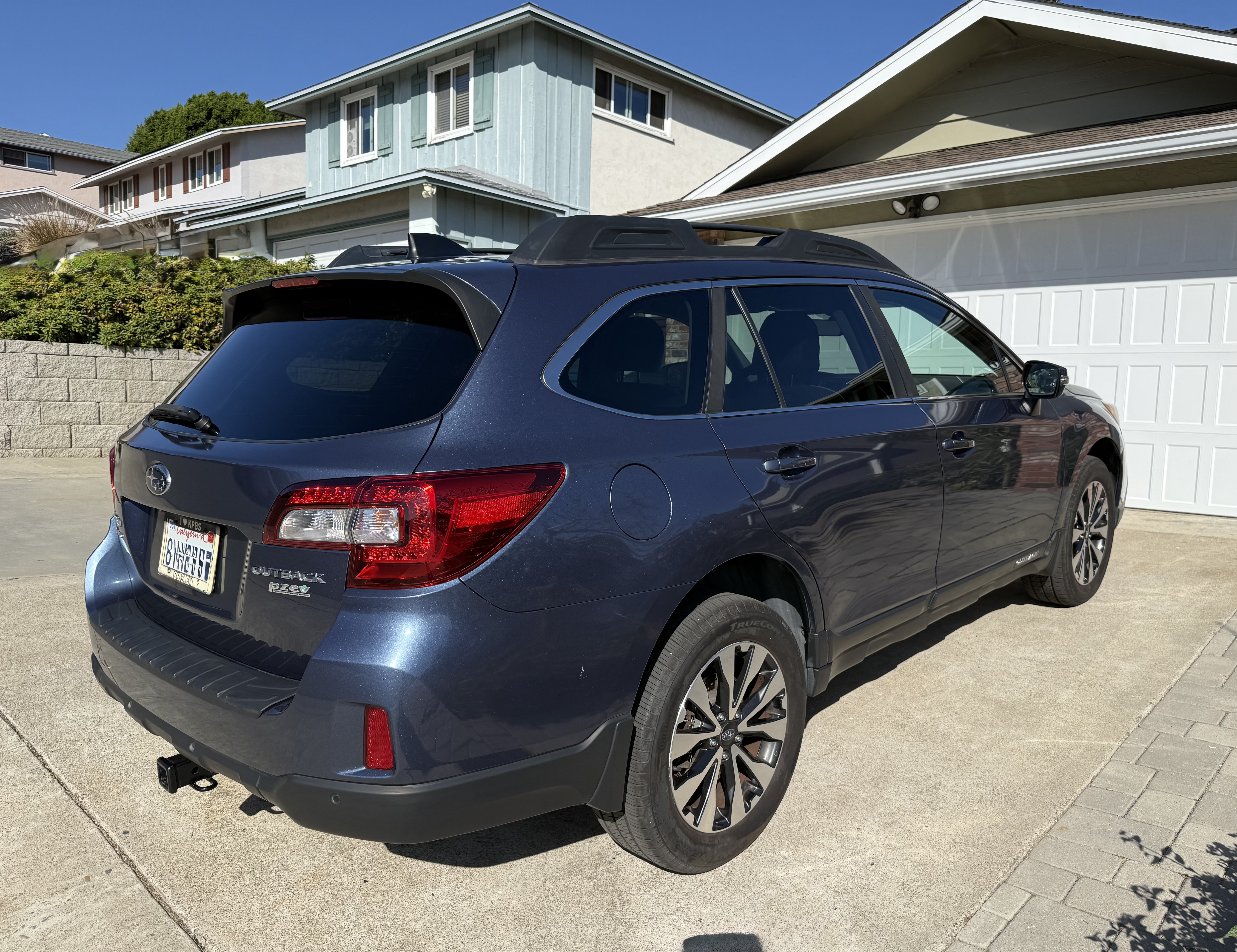 Used 2017 Subaru Outback 2.5i Limited AWD/4WD image 6