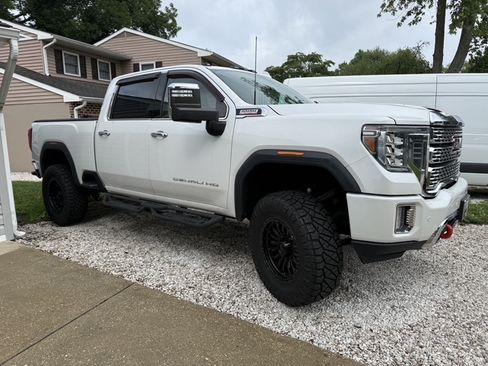 Used 2020 GMC Sierra 2500 Denali w/ Denali Ultimate Package AWD/4WD image 13