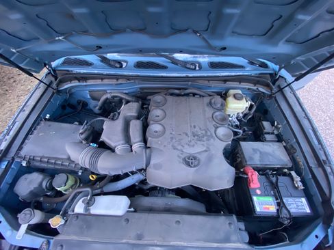 Used 2014 Toyota FJ Cruiser 4WD image 13