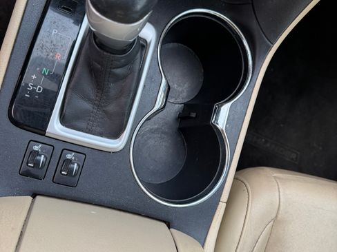 Used 2015 Toyota Highlander XLE image 13