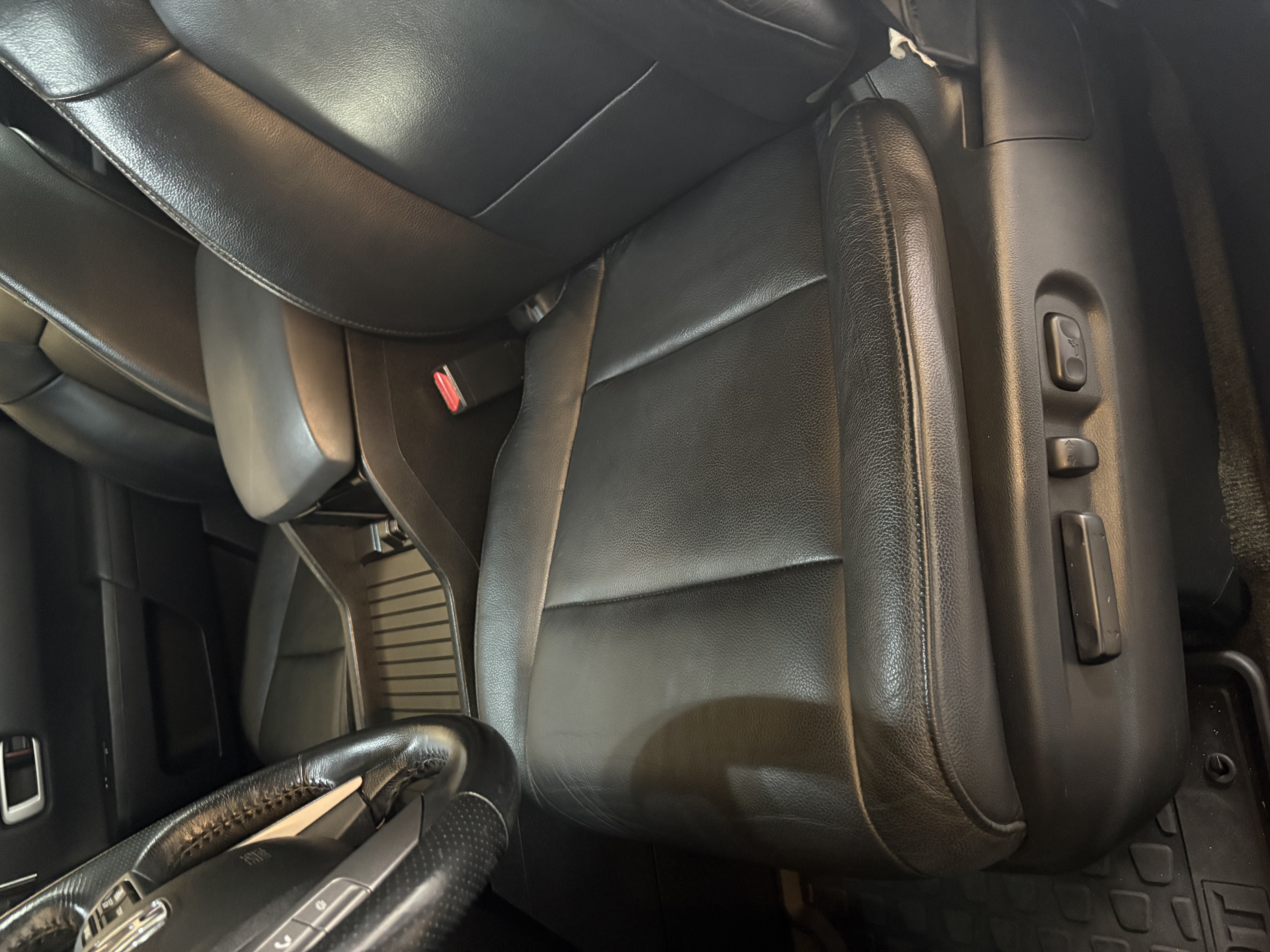 Used 2014 Honda Pilot Touring image 5