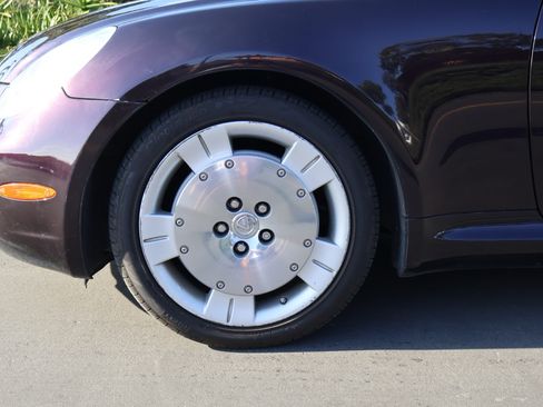Used 2004 Lexus SC 430 Convertible RWD image 10
