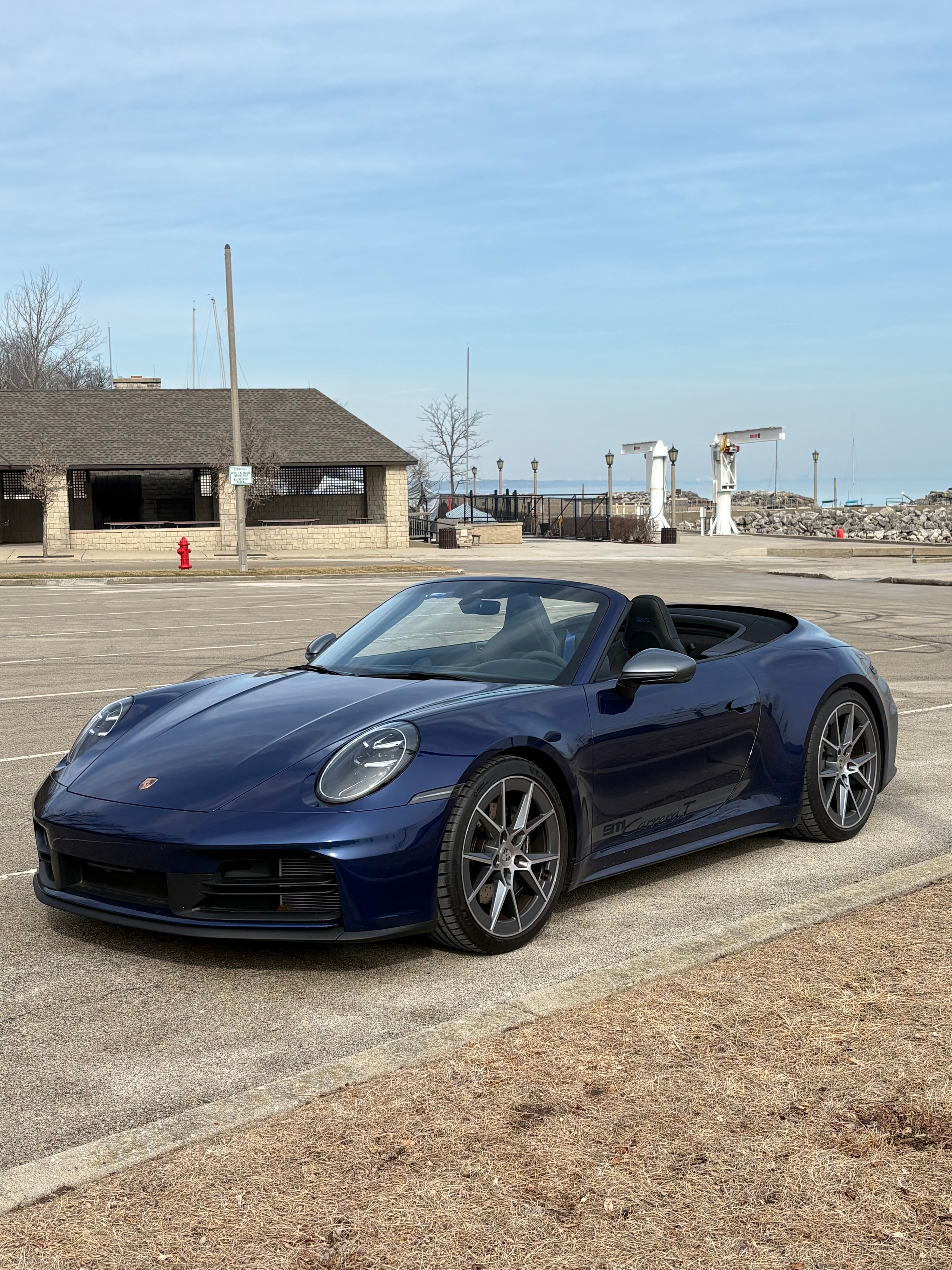 Used 2025 Porsche 911 Carrera T RWD image 1