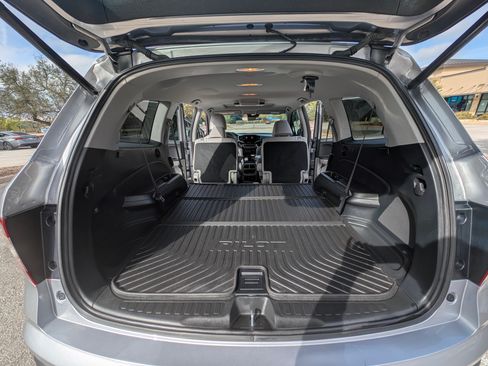 Used 2022 Honda Pilot Touring image 29