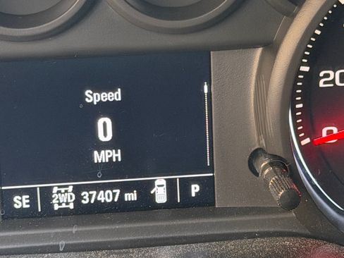 Used 2019 Chevrolet Silverado 1500 Custom w/ Custom Value Package image 6