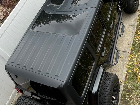 Used 2021 Jeep Wrangler Unlimited Sahara image 17