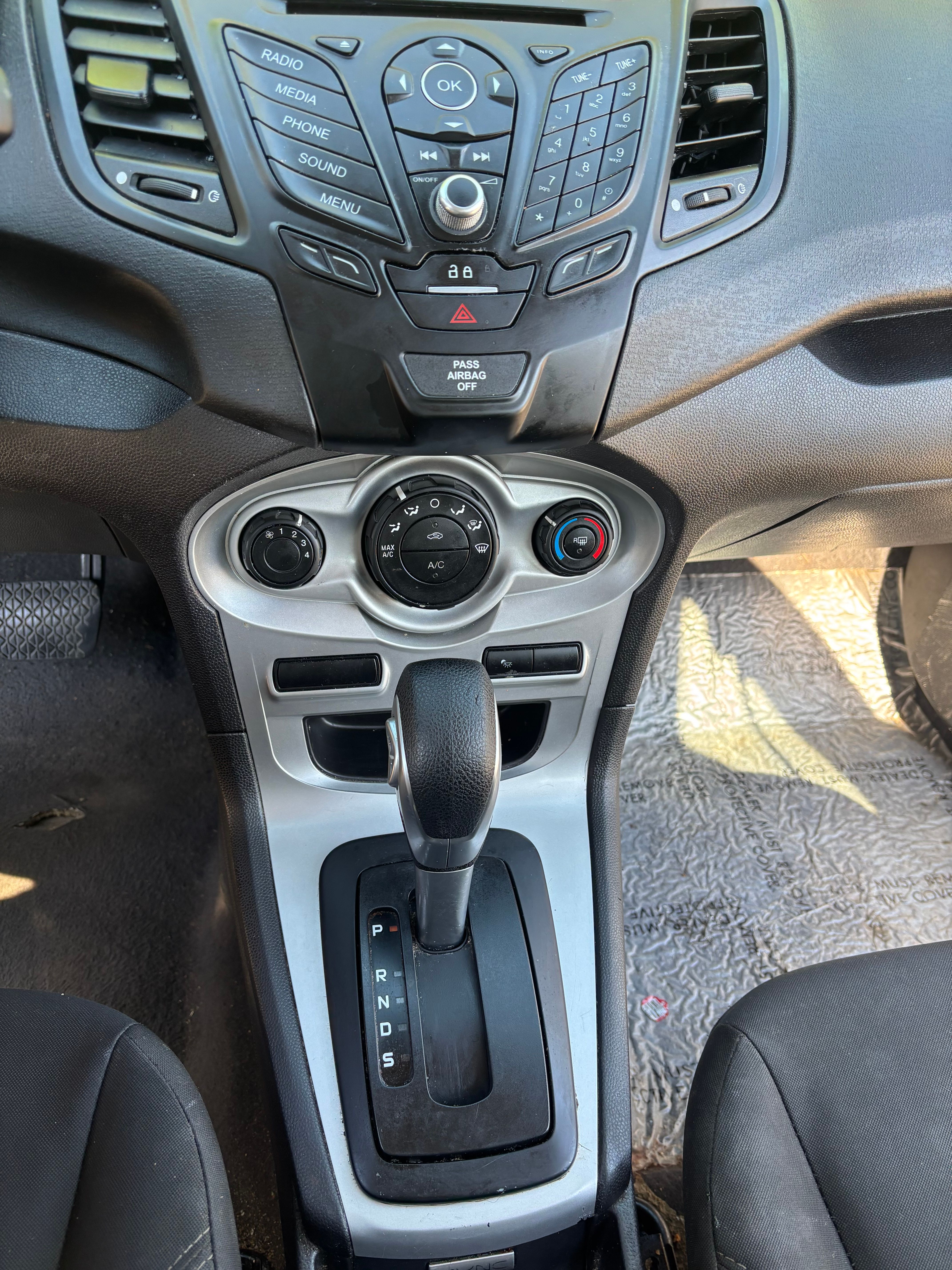 Used 2017 Ford Fiesta SE FWD image 10
