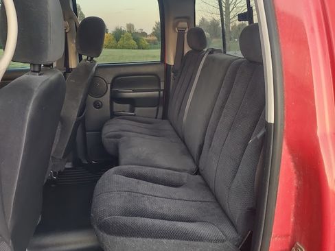 Used 2004 Dodge Ram 1500 Truck SLT w/ Quad Cab Value Group image 7