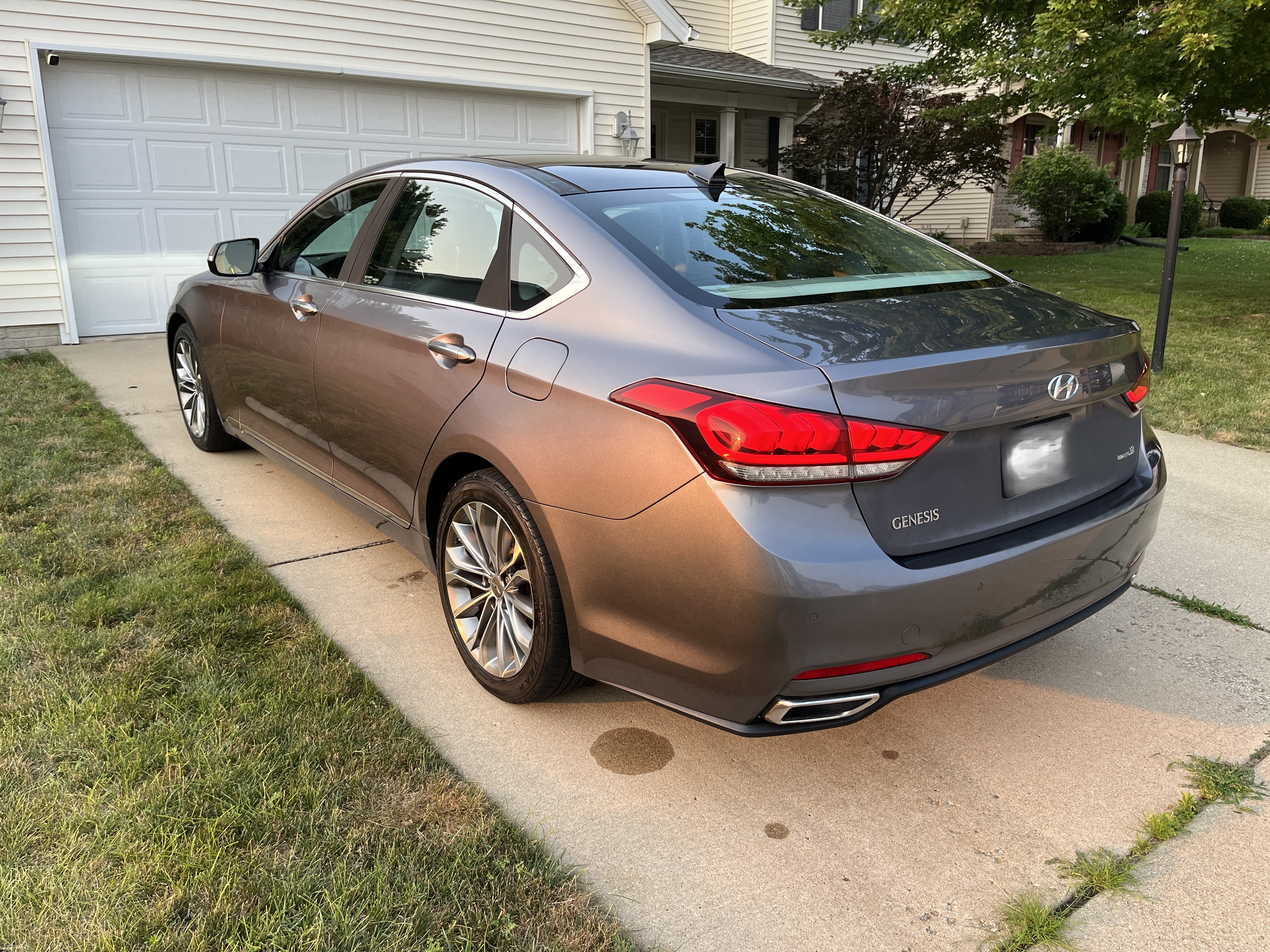 Used 2015 Hyundai Genesis 3.8 w/ Option Group 03 AWD/4WD image 6