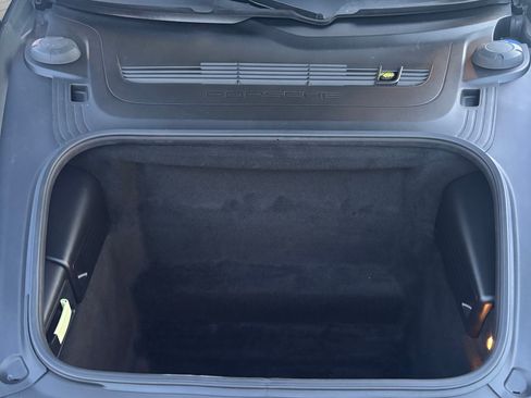 Used 2018 Porsche 718 Cayman S image 13