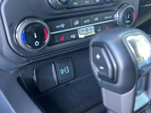 Used 2022 Ford Bronco Black Diamond image 28