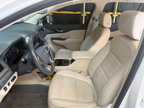 Used 2021 GMC Acadia Denali w/ Denali Ultimate Package image 9