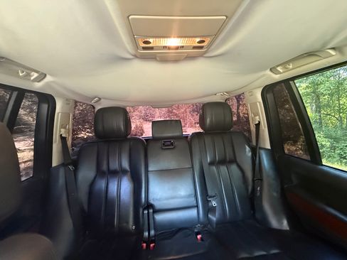 Used 2010 Land Rover Range Rover Supercharged AWD/4WD image 2