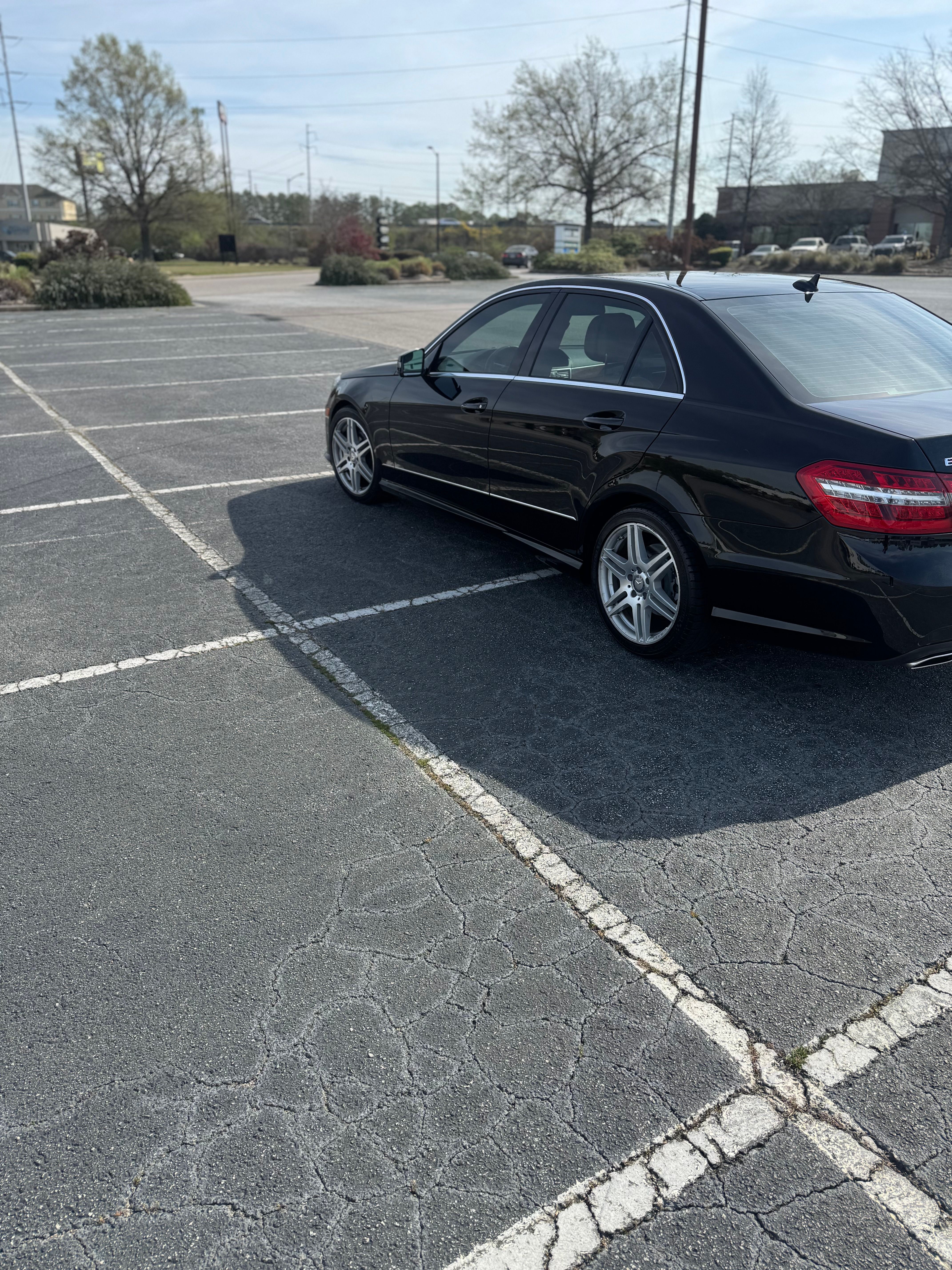 Used 2010 Mercedes-Benz E 350 Sedan image 5
