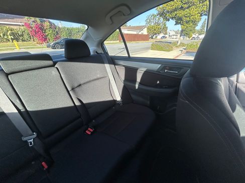 Used 2019 Subaru Legacy 2.5i Premium image 6