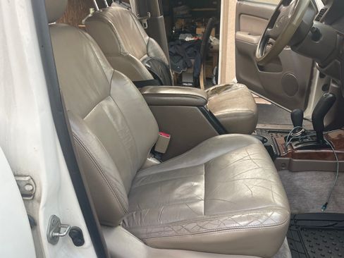 Used 2000 Toyota 4Runner Limited image 6