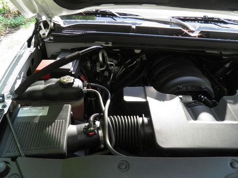 Used 2020 GMC Yukon Denali w/ Denali Ultimate Package image 25