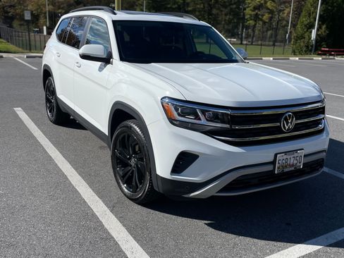 Used 2022 Volkswagen Atlas SE w/ Panoramic Sunroof Package image 8