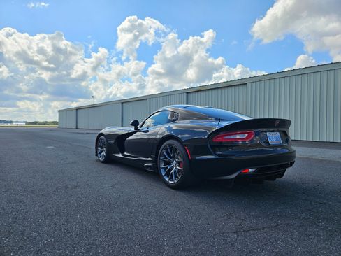 Used 2014 SRT Viper GTS w/ GTS Laguna Interior Package image 11