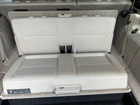 Used 2014 Mercedes-Benz E 350 4MATIC Wagon image 21