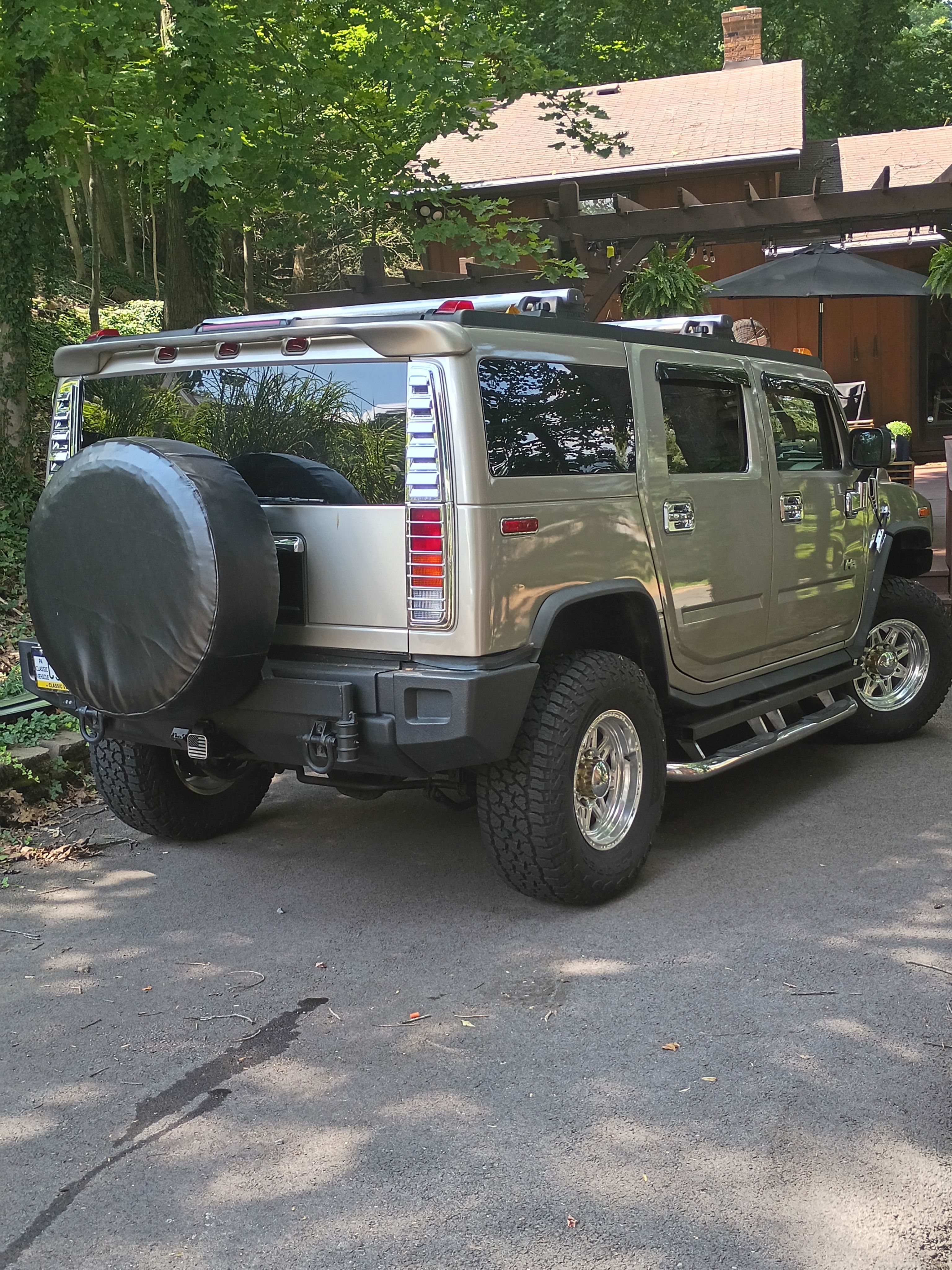 Used 2003 HUMMER H2 w/ Preferred Equipment Group AWD/4WD image 5