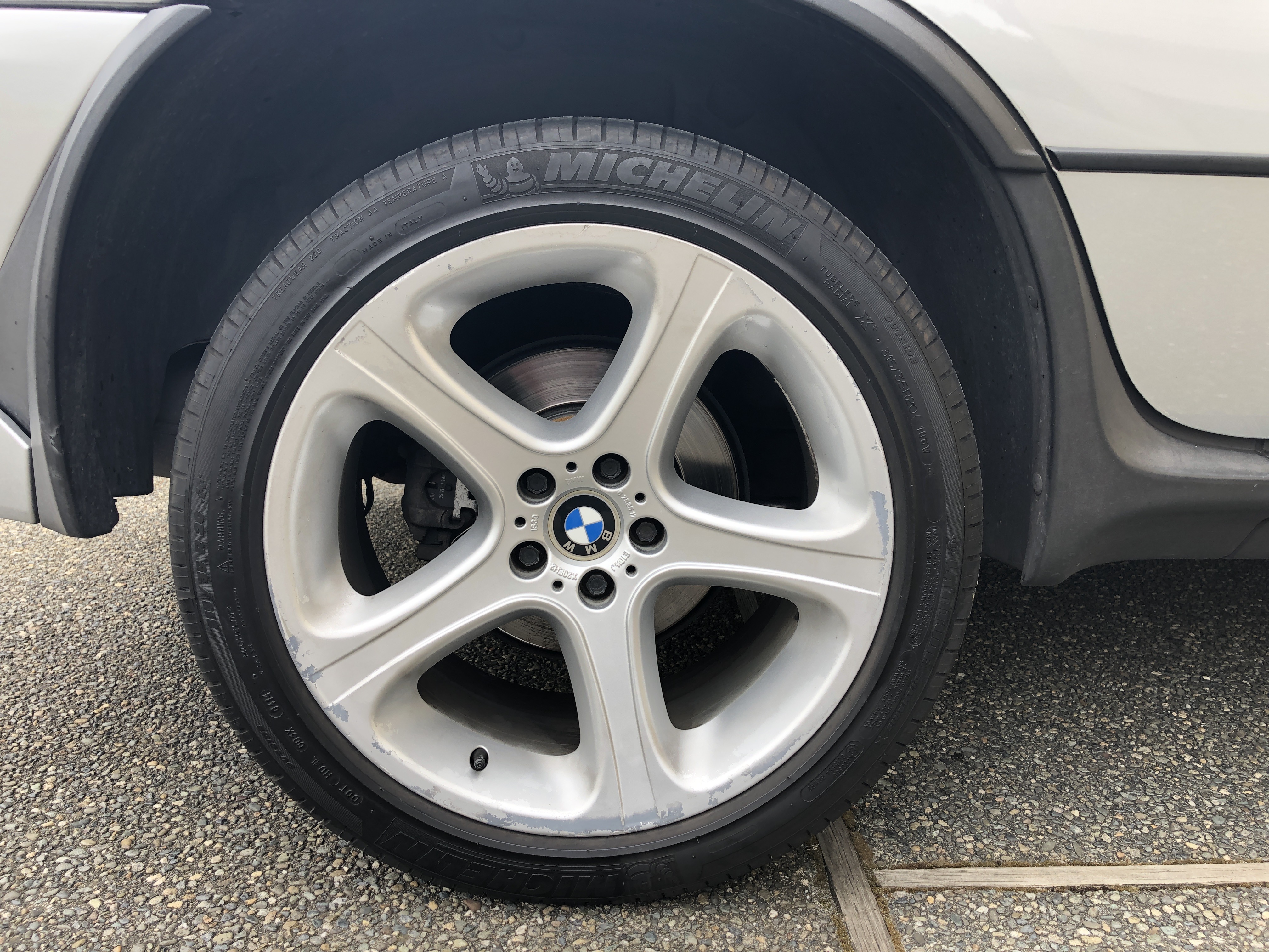 Used 2002 BMW X5 4.6is AWD/4WD image 16