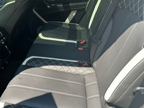 Used 2020 Bentley Bentayga Speed AWD/4WD image 21