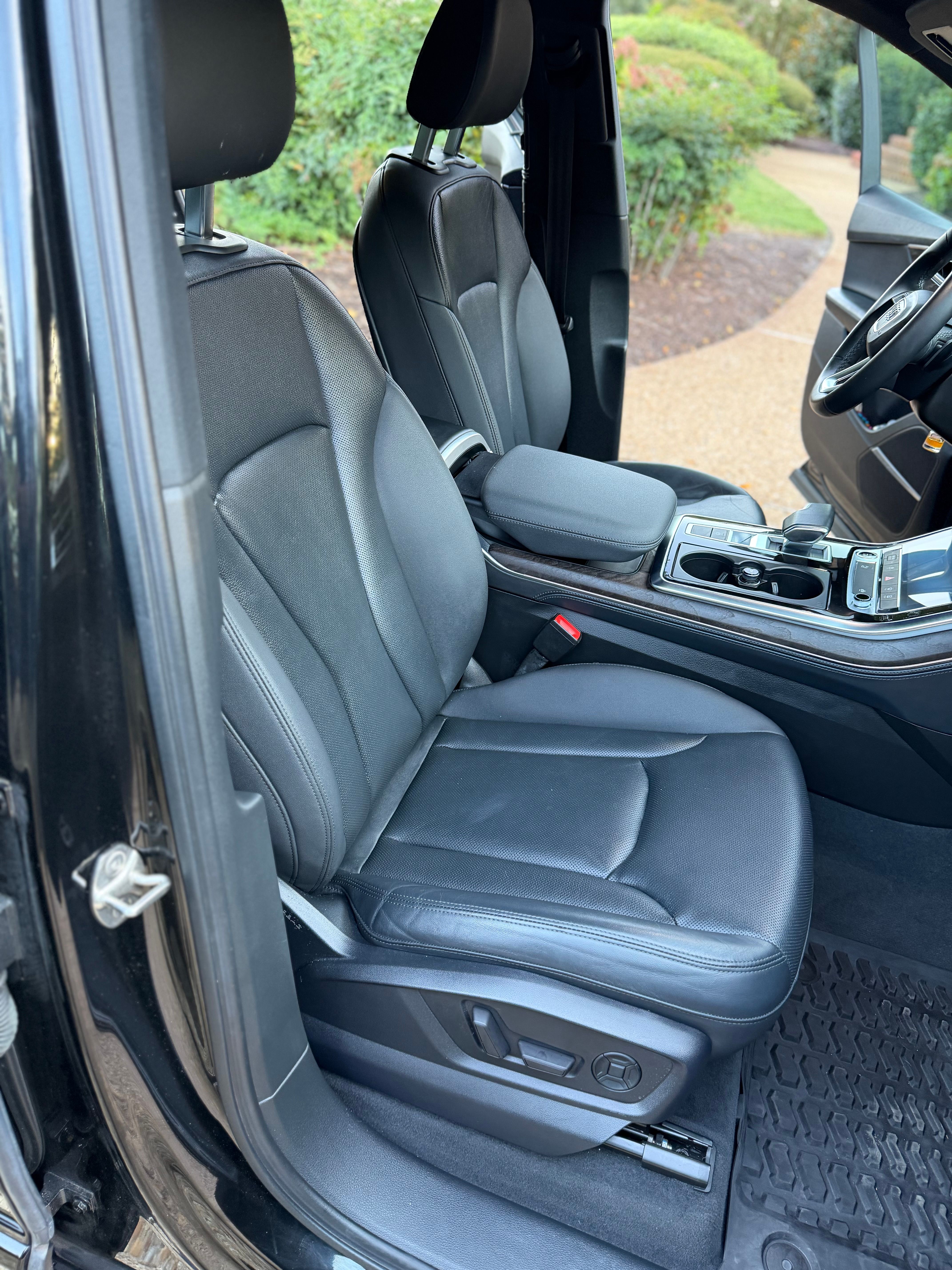 Used 2022 Audi Q7 3.0T Premium Plus AWD/4WD image 29