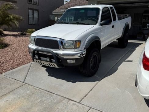 Used 2002 Toyota Tacoma 4x4 Xtracab image 10