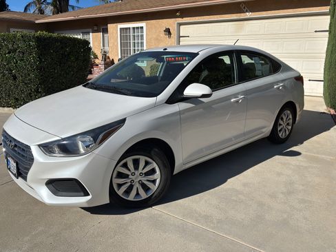 Used 2019 Hyundai Accent SE image 5