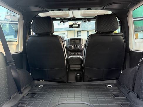 Used 2017 Jeep Wrangler Sport image 2