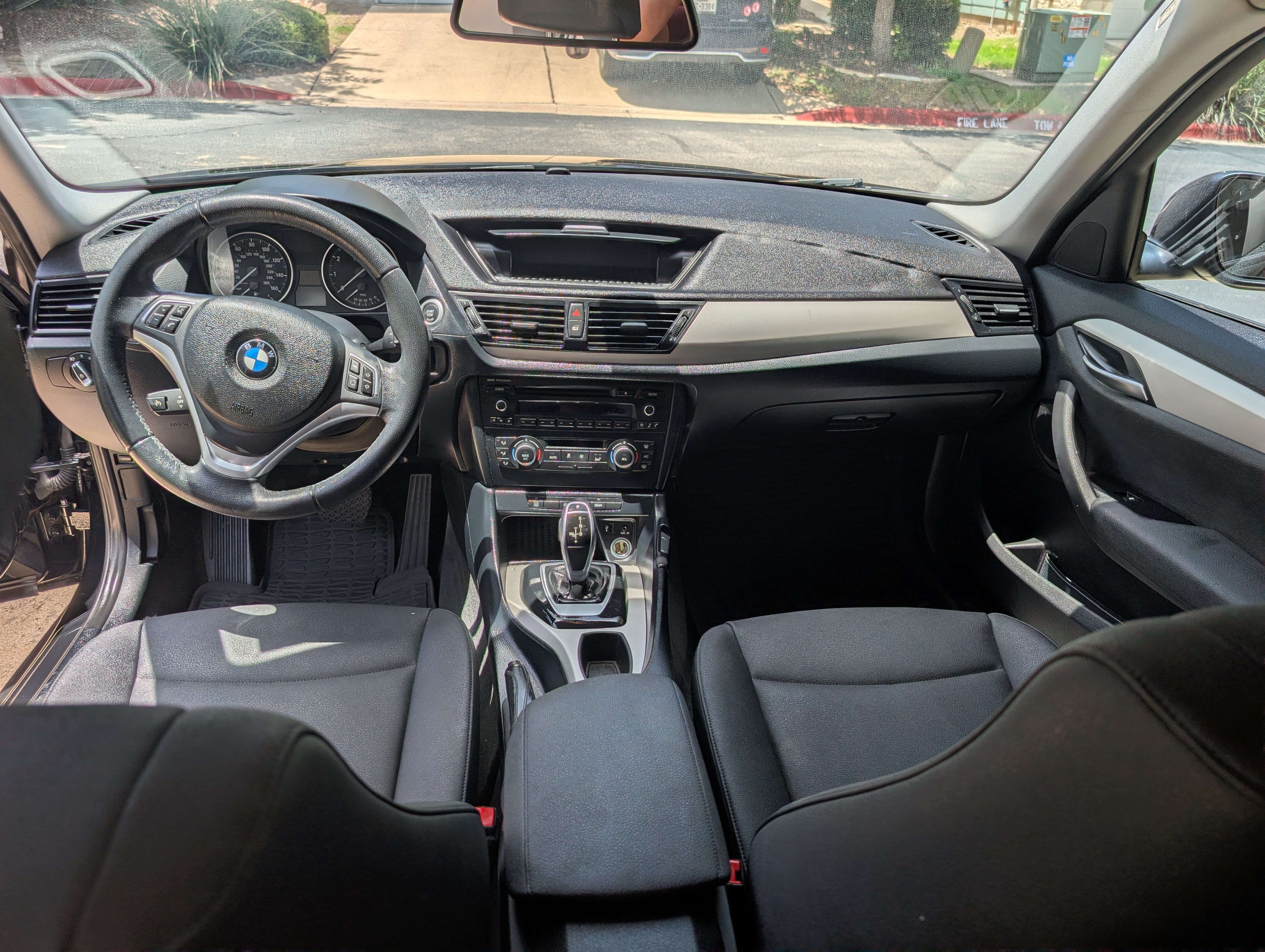 Used 2015 BMW X1 sDrive28i RWD image 4