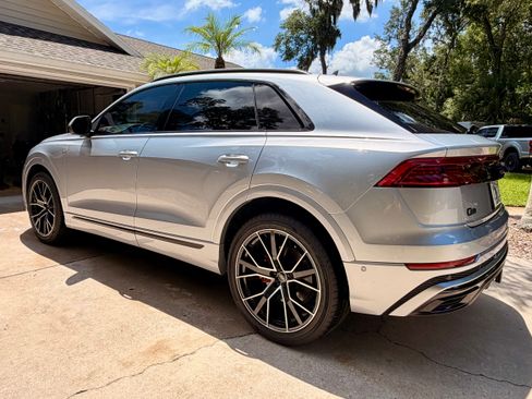 Used 2021 Audi Q8 Prestige AWD/4WD image 9