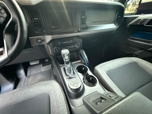 Used 2021 Ford Bronco 2-Door w/ Sasquatch Package AWD/4WD image 8