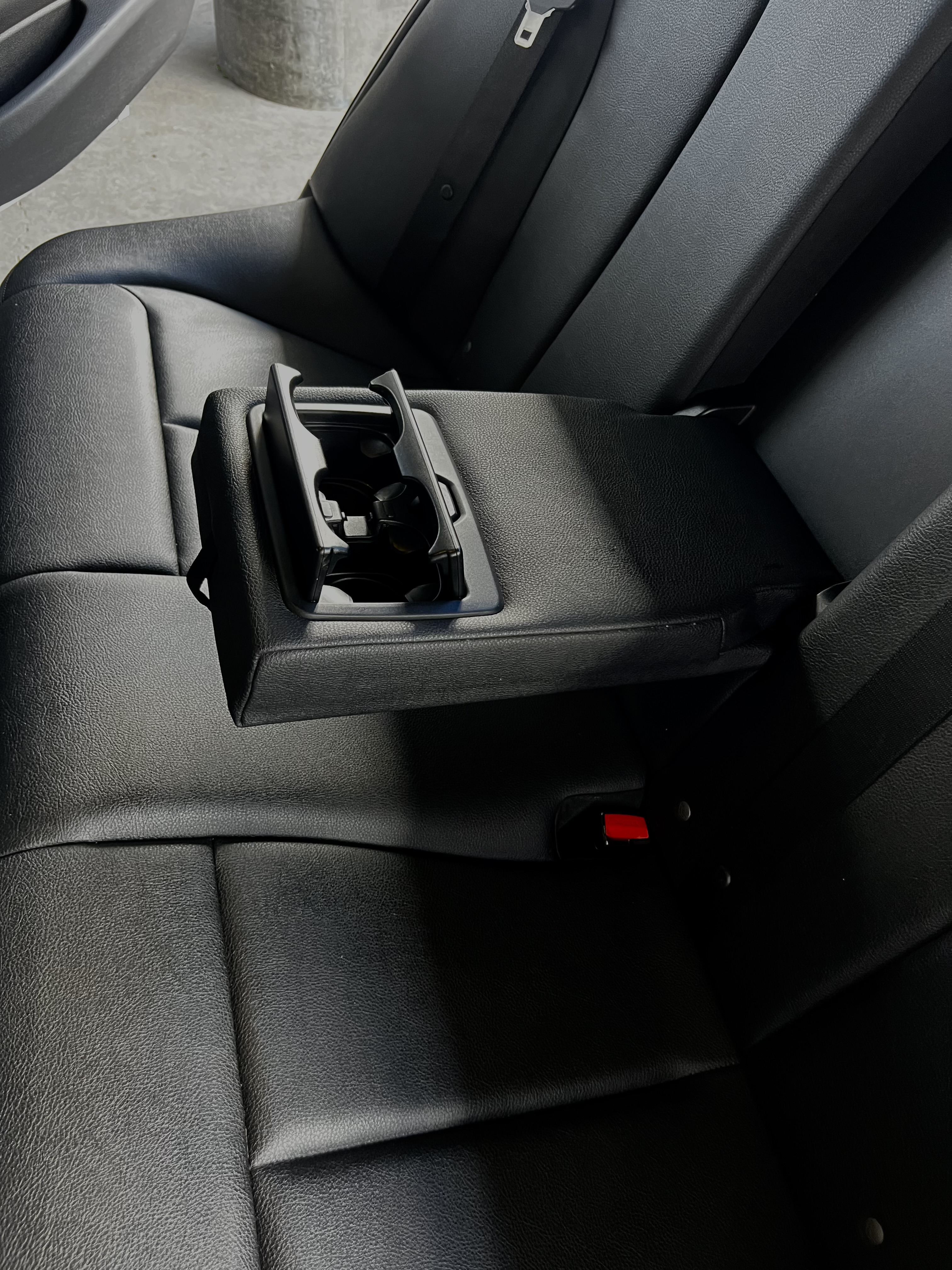 Used 2015 BMW 320i Sedan RWD image 10
