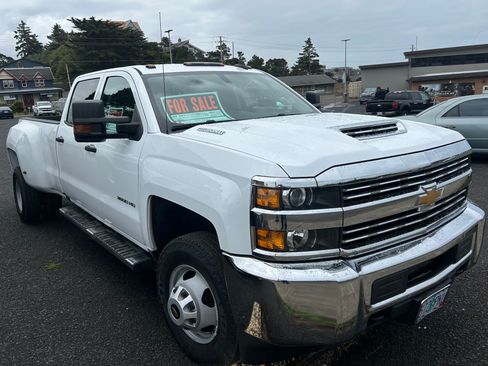 Used 2018 Chevrolet Silverado 3500 W/T w/ WT Convenience Package RWD image 2