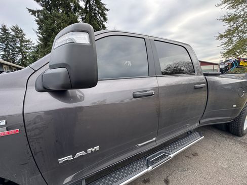 Used 2025 RAM 3500 Big Horn image 17