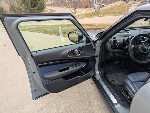 Used 2019 MINI Cooper Clubman S w/ Driver Assistance Package image 8