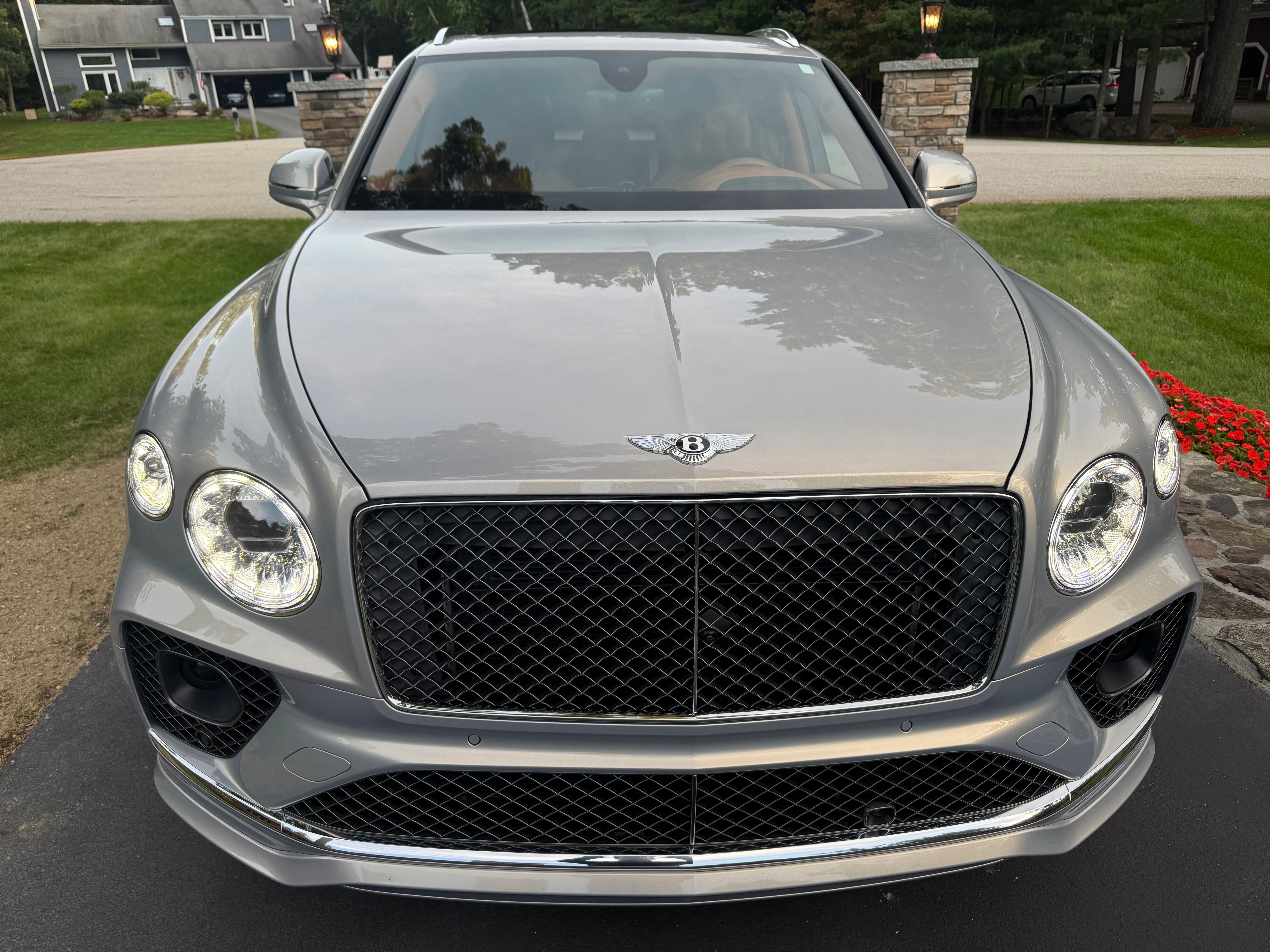 Used 2022 Bentley Bentayga Speed AWD/4WD image 8