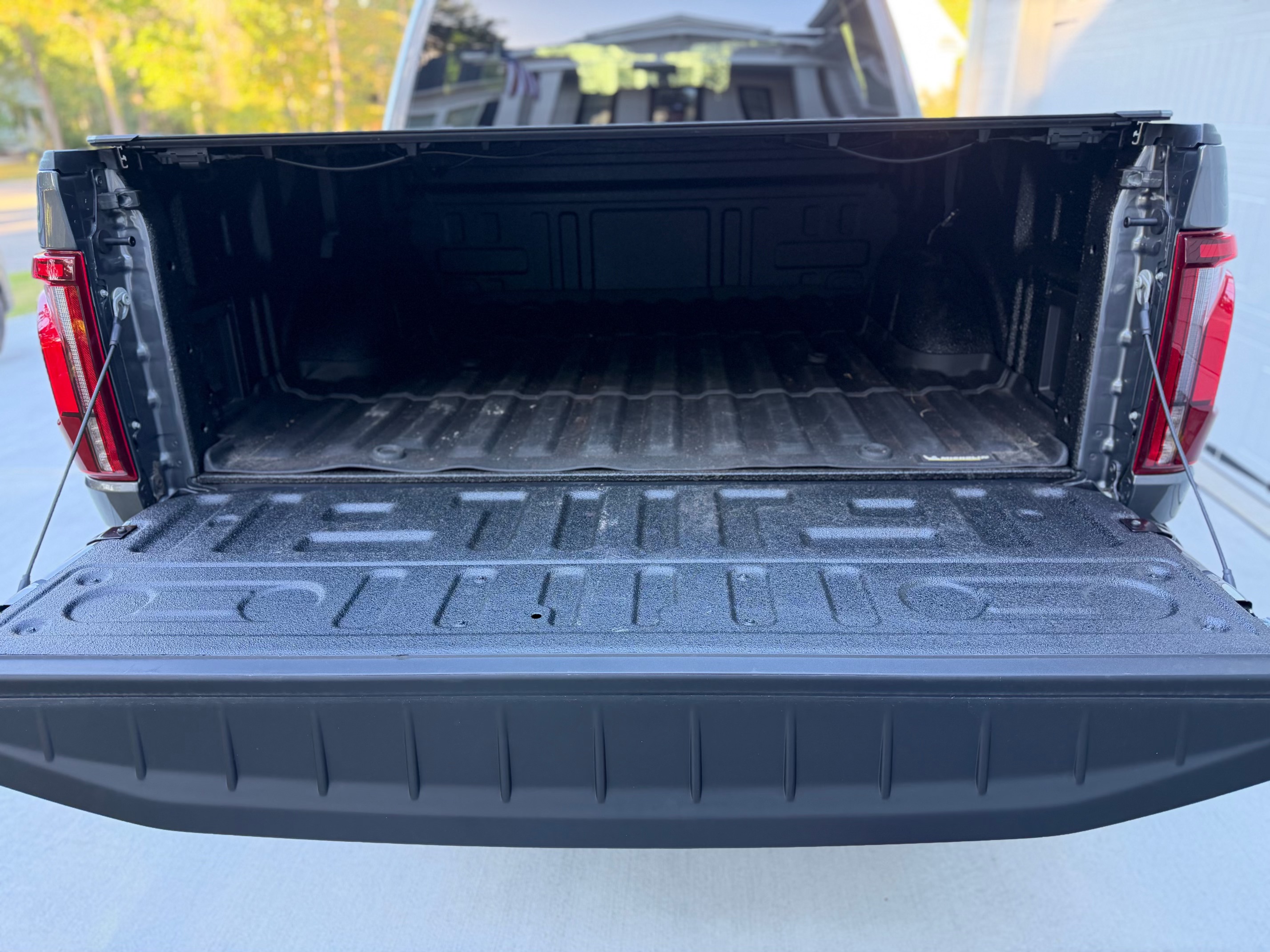 Used 2026 Ford F150 Lariat w/ FX4 Off-Road Package AWD/4WD image 4