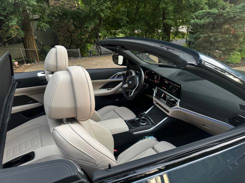 Used 2023 BMW 440i xDrive Convertible w/ Premium Package AWD/4WD image 9