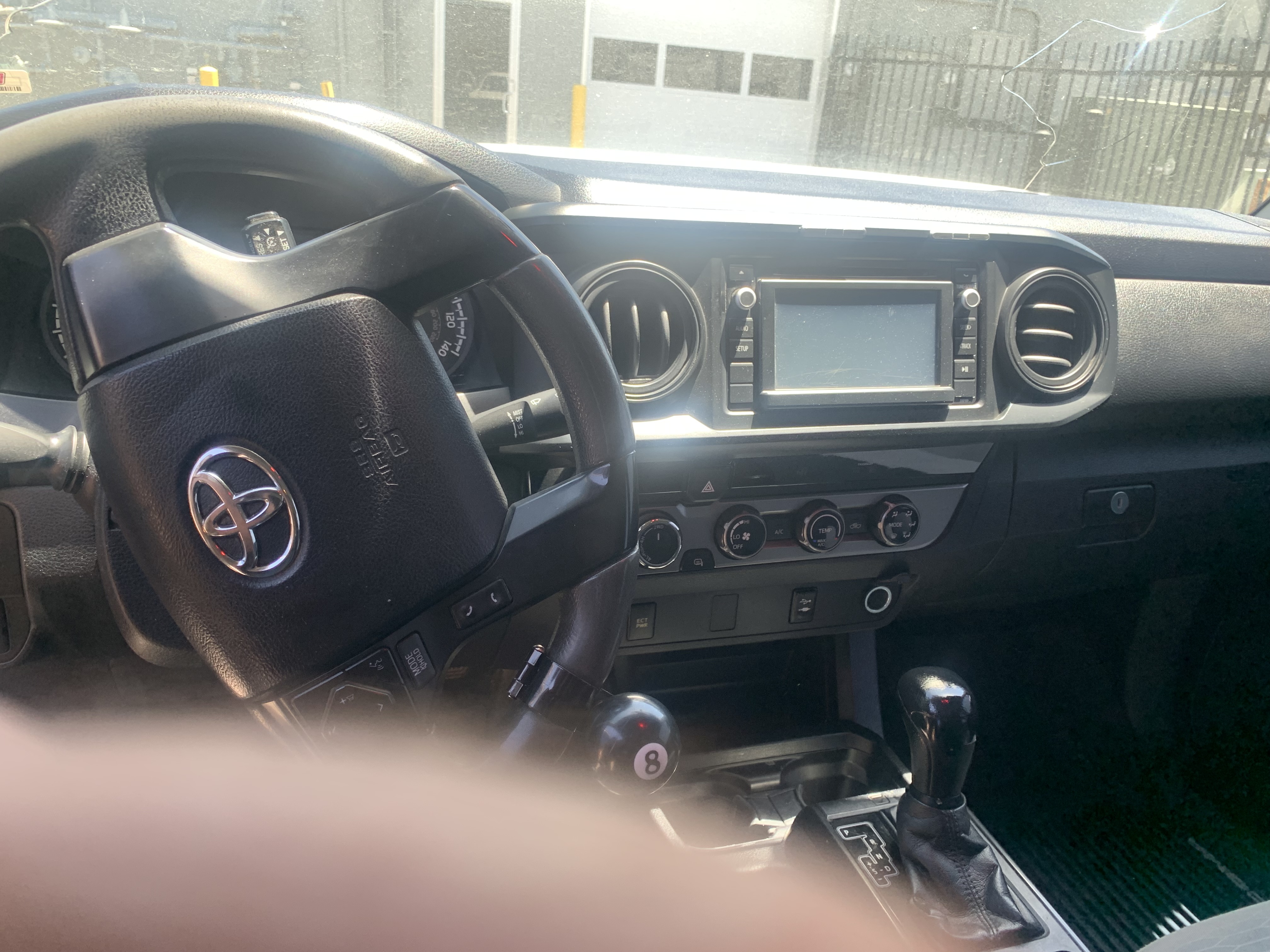 Used 2017 Toyota Tacoma SR w/ SR Convenience Package AWD/4WD image 6