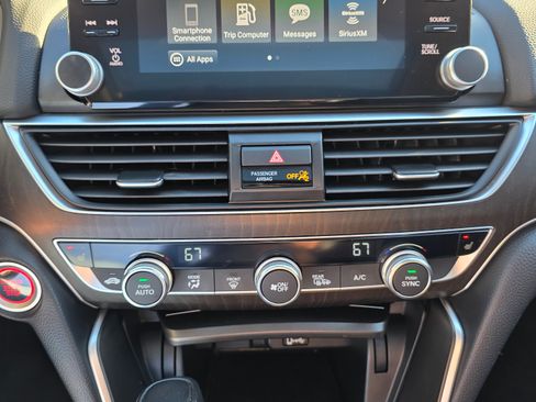 Used 2018 Honda Accord EX-L image 22