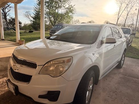 Used 2012 Chevrolet Equinox LT w/ Driver Convenience Package image 2