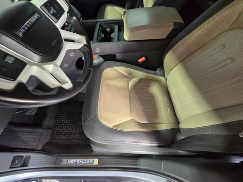 Used 2022 Land Rover Defender 110 X-Dynamic HSE image 9