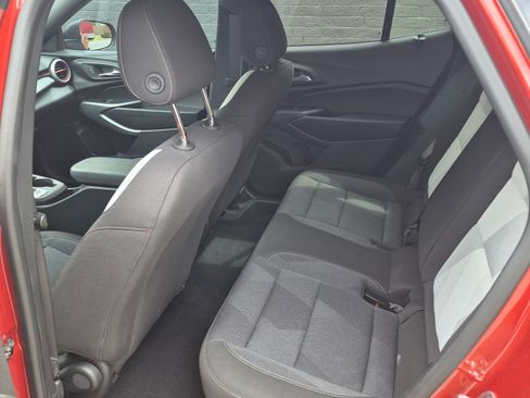 Used 2024 Chevrolet Trax RS image 6