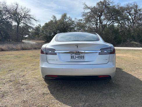Used 2018 Tesla Model S 75D image 6