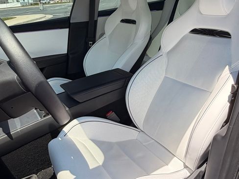 Used 2024 Tesla Model 3 Performance AWD/4WD image 16