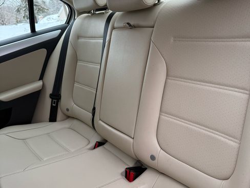 Used 2014 Volkswagen Jetta SE image 17